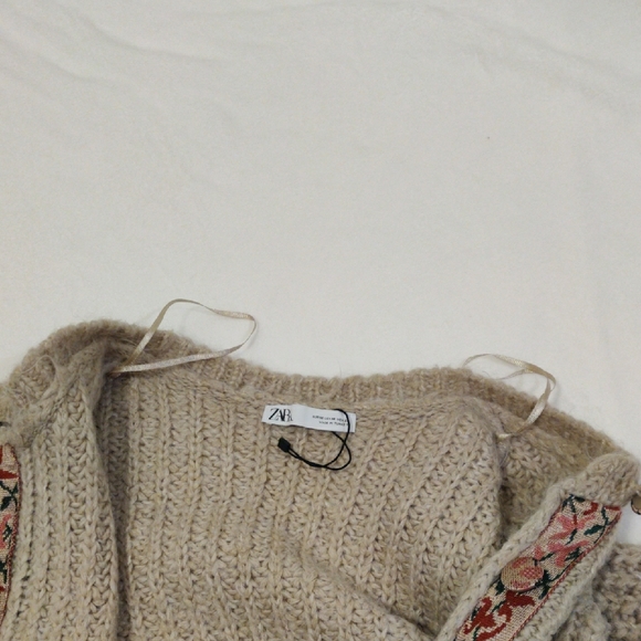 Zara Beige Knit Cardigan - Picture 13 of 14